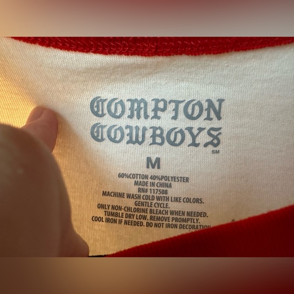 uo • crop tee - Picture 3 of 3